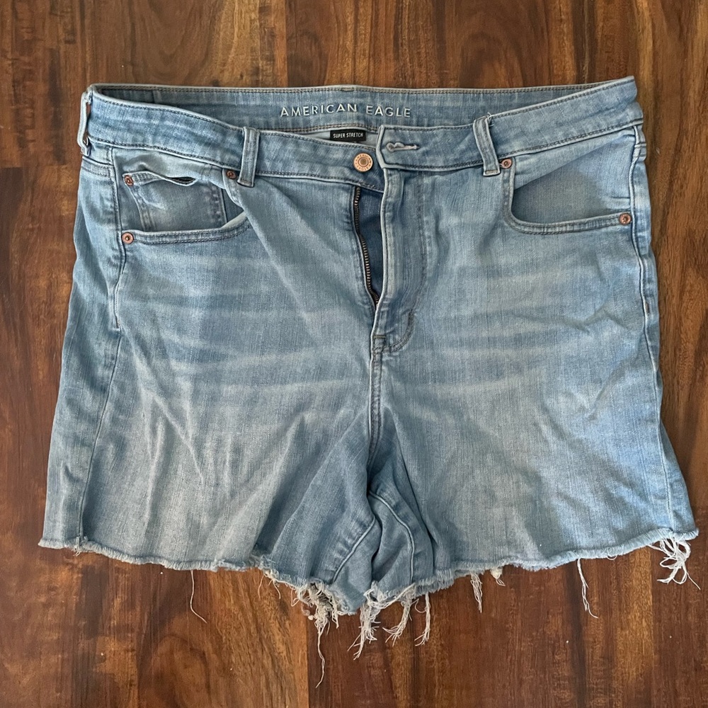 American Eagle Super Hi Rise Shortie